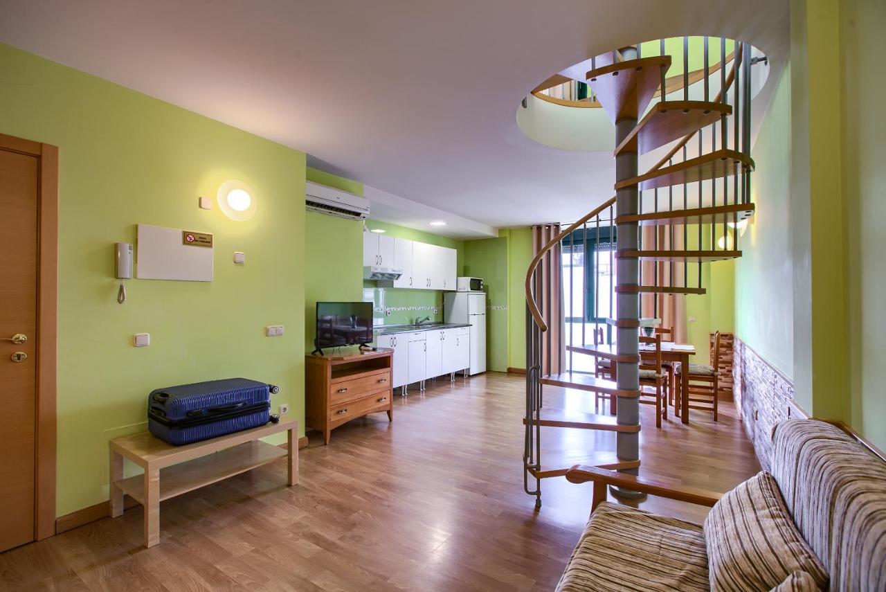 Apartamentos Barajas Madrid Eksteriør bilde