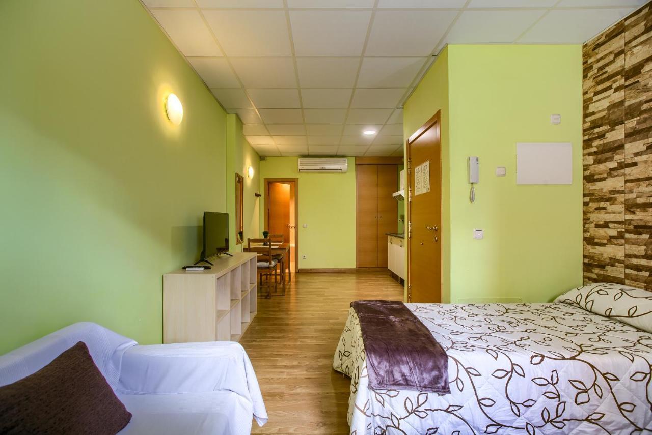 Apartamentos Barajas Madrid Eksteriør bilde