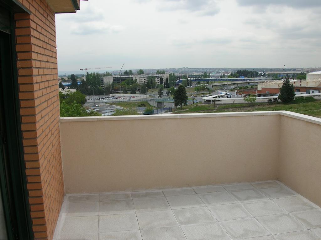 Apartamentos Barajas Madrid Rom bilde